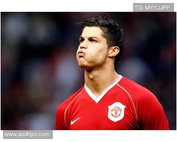 大头球星的传奇之路：从草根到足坛巨星的辉煌蜕变