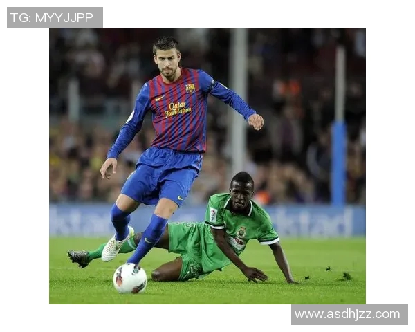 足球天才如何用绝技带球突破对手